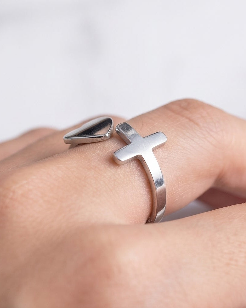 Amora Cross Ring - Stainless Steel Woman Ring